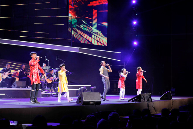 Mỹ Linh, Tùng Dương hòa giọng ngọt ngào trong ‘Khúc giao mùa’